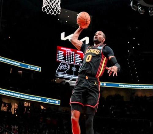 離開勇士的第一場比賽，庫明加笑了一整場