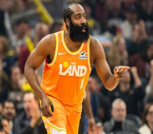 NBA最新排名！騎士?jī)申?duì)爭(zhēng)第三，快船漁翁得利，湖人給一隊(duì)送大禮