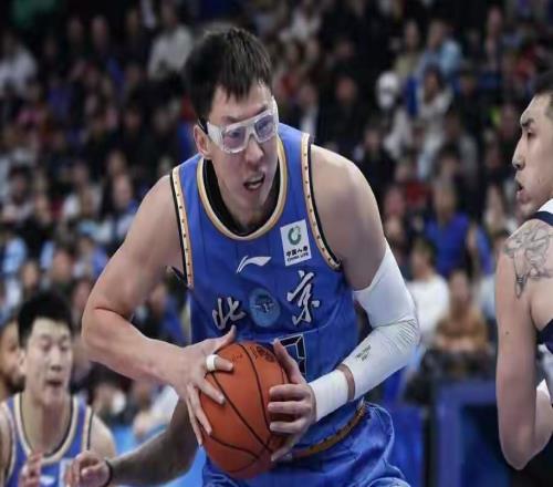 中國(guó)男籃對(duì)陣日本隊(duì)！12人大名單官宣，杜峰愛(ài)徒落選，郭士強(qiáng)變陣