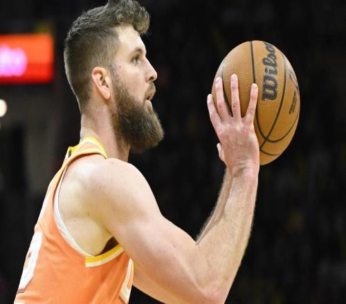 騎士10994尼克斯4利好！全隊(duì)防守拉滿，韋德+埃利斯太驚喜！