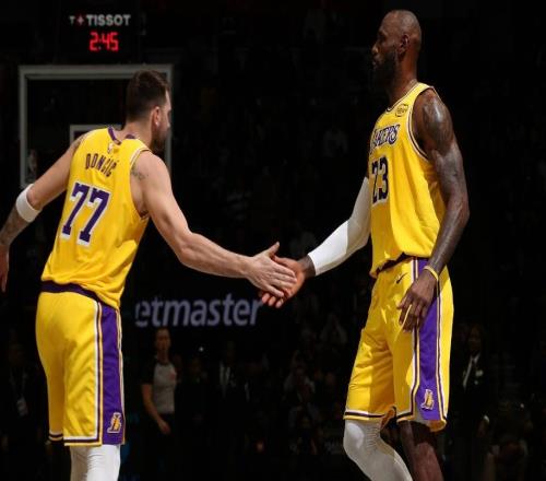 湖人談最后一攻！雷迪克直指機會好，老詹展情商，東契奇解析想法