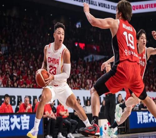 中國男籃獲勝頭號功臣！超級后衛(wèi)狂砍12+3成救世主，郭士強賭對了