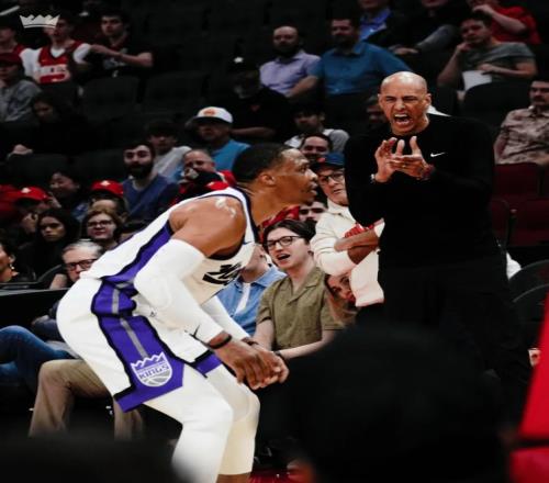 狂勝31分！火箭復仇國王，杜蘭特轟21+4，威少獨木難支，探花驚艷