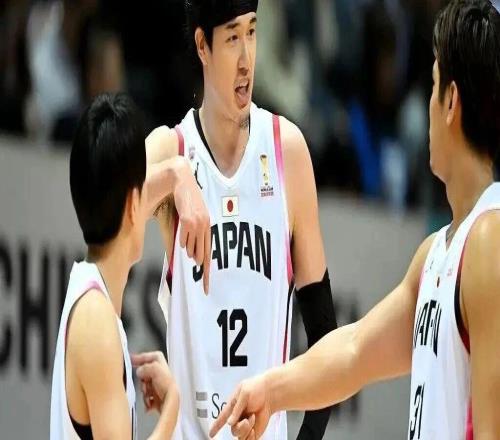 日本男籃12人名單出爐，霍金森落選，太意外了