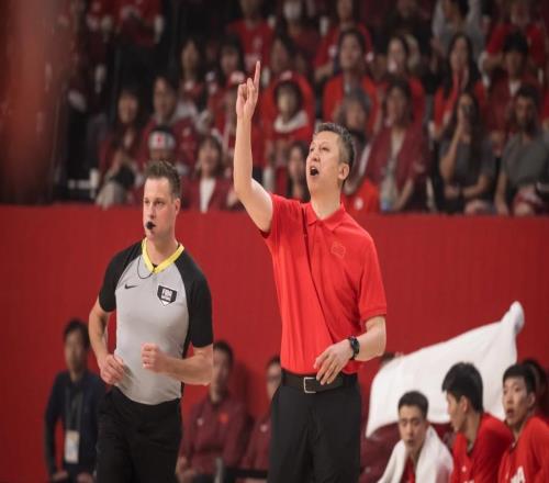 87比80客場戰(zhàn)勝日本，中國男籃世預(yù)賽上演半場逆轉(zhuǎn)好戲