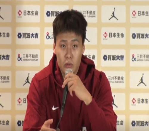 趙睿：兩負(fù)韓國后隊(duì)員間有些小埋怨，這場球靠精神翻回來了