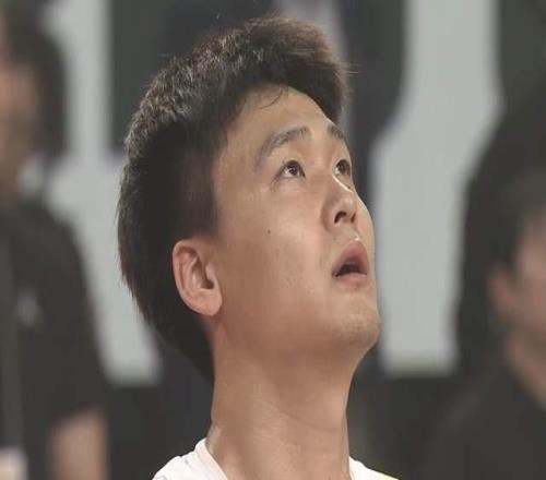 趙繼偉巔峰之夜，中國男籃逆轉日本，胡金秋20+12四大后衛(wèi)轟52分