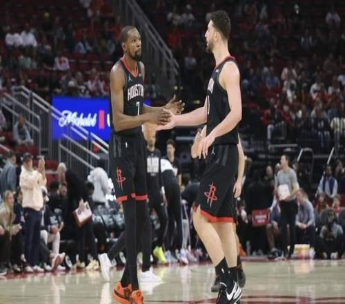 一邊倒！火箭領(lǐng)先27分打崩魚腩：榜眼秀飆6三分，杜蘭特16分