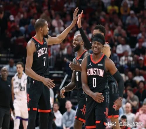 火箭12897國(guó)王！重要的不是贏球，而是申京賽后對(duì)謝潑德的表態(tài)