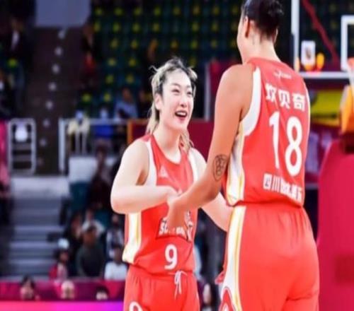 中國(guó)女籃的天塌了季后賽沒(méi)開(kāi)打外援全跑路了：籃協(xié)這下該懵了