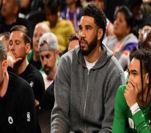 Shams：塔圖姆已參加完整5對5對抗訓練或?qū)⒃?月復出