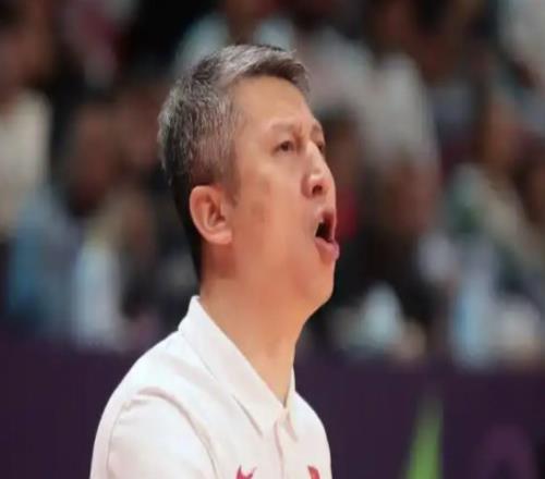 哨子有點偏日本男籃首節(jié)罰球14罰7中，中國男籃3罰1中