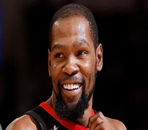 37歲了！場均轟26+5+3，他們都說你走捷徑，可你卻被迫成為基石