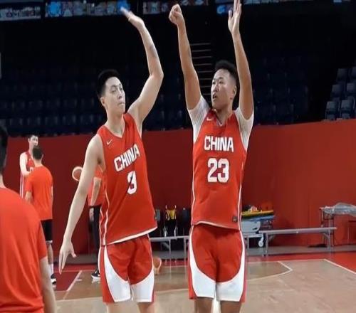 18點，央視直播！中國男籃VS日本，賽前收到好消息，首發(fā)5虎浮現(xiàn)