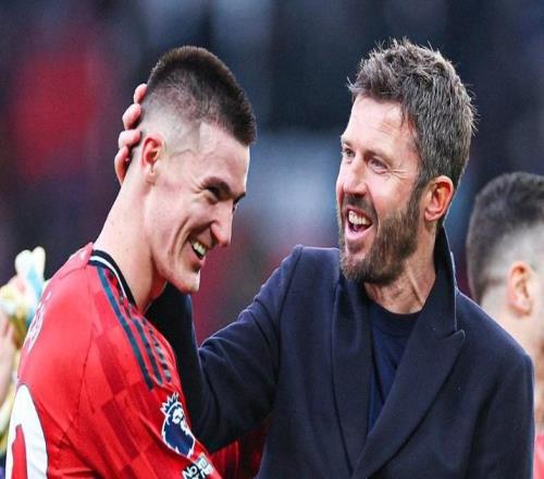 布魯斯：卡里克現(xiàn)在確實面臨該不該讓謝什科首發(fā)的難題