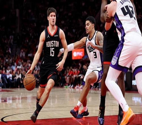 面對(duì)弱旅國王打出了高分表現(xiàn)，火箭后場(chǎng)新星能否保持這樣的狀態(tài)