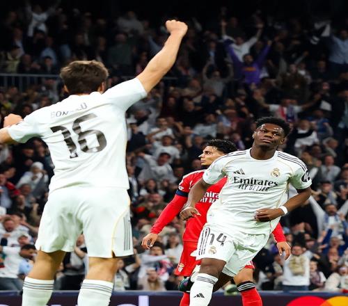 31！熊皇五連擊，穆帥復(fù)仇失敗，皇馬雙殺本菲卡，挺進歐冠16強