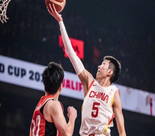 正義必勝！頂住恐怖的黑哨，中國男籃下半場大逆轉(zhuǎn)