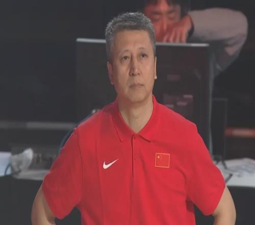 國(guó)際籃聯(lián)嚴(yán)查！日本主場(chǎng)哨坑慘中國(guó)男籃，裁判無(wú)視惡犯+亂給T太黑