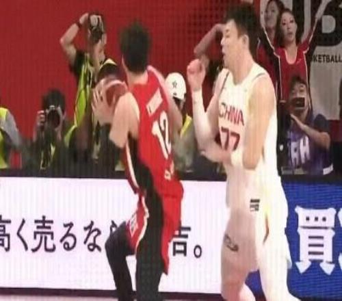 全民皆兵，中國男籃除張鎮(zhèn)麟外，其余出場球員均有得分入賬