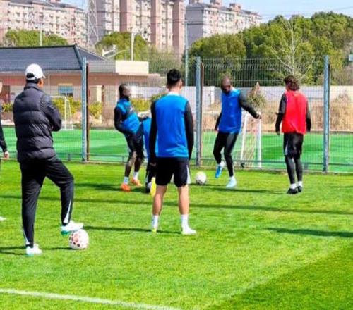 元敏誠焊死鐵人后防，重慶梅西為英博裝上邊路引擎！遼寧德比可期