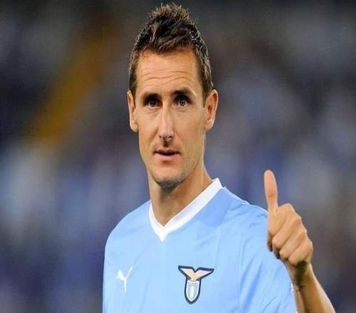 揚科勒贊揚瑟洛特有點像克洛澤，馬競通過附加賽踢出了信心