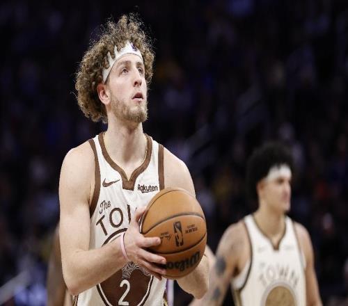 勇士大勝灰熊！8人上雙，多人保持高效，沒格林真流暢！