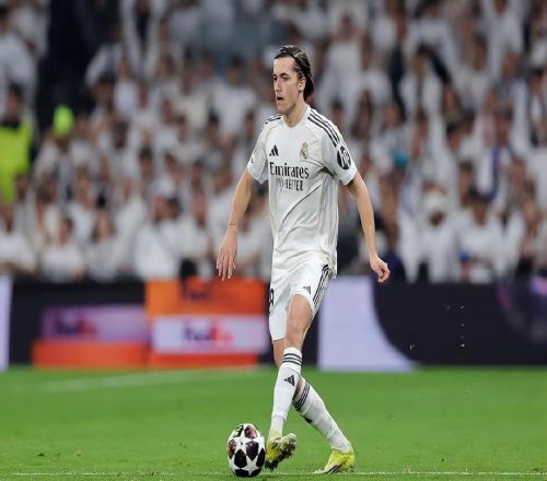 皇馬21本菲卡復(fù)盤，主隊(duì)殘陣出戰(zhàn)完成逆轉(zhuǎn)，兩大核心關(guān)鍵性提升