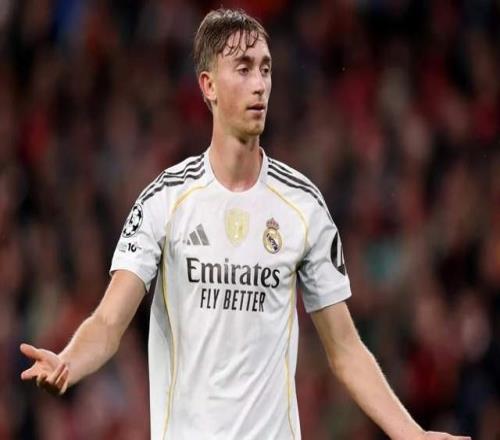 無語！隊友重傷被擔(dān)架抬離他卻開懷大笑皇馬6250萬歐買了個啥