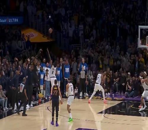 甩鍋也能傳染東契奇空位不敢投籃，甩鍋給詹姆斯！