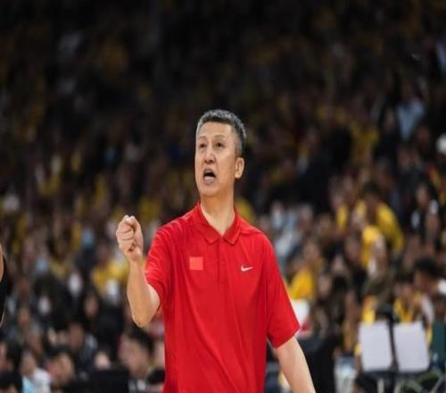 記者：中日對(duì)決于情于理都不能輸它會(huì)影響CBA價(jià)值和球員未來(lái)飯碗