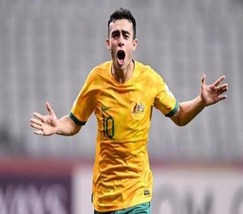 澳媒：澳超21歲中場巴多拉托吸引了德甲、意甲等球隊的關(guān)注