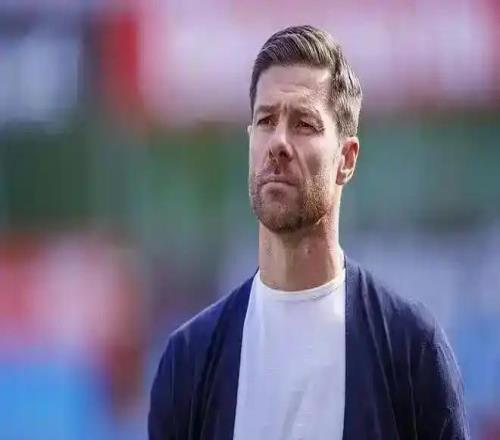 卡皮奧澄清西甲媒體偏心巴薩，阿隆索需要汲取前輩的挫折經(jīng)驗