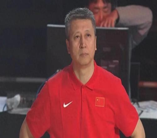 中國男籃VS日本鬧大了！裁判太黑，球迷建議上訴，郭士強(qiáng)霸氣回應(yīng)