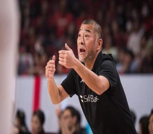 不是賀希寧，不是趙繼偉，日本主帥盛贊男籃1人，郭士強也沒想到