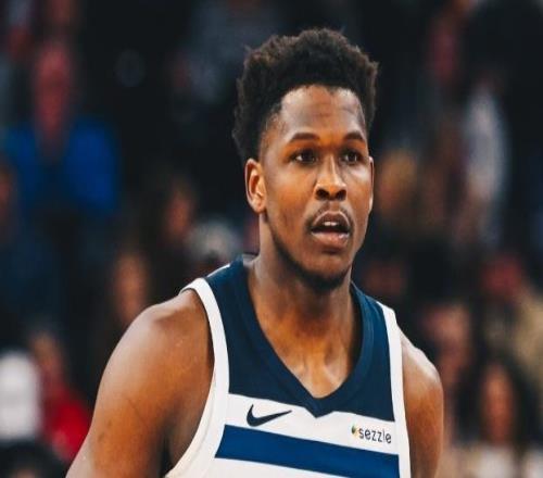 小卡缺陣蘭德爾夢(mèng)游10中1，愛德華茲31+2+5，森林狼送快船3連敗