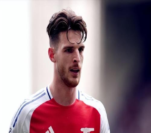 賴斯失誤引曼聯(lián)名宿炮轟到底是賴斯情緒化，還是名宿太多事