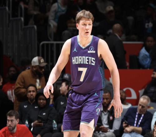 NBA新一期新秀榜：克努佩爾反超弗拉格登頂榜首，埃奇庫姆第三