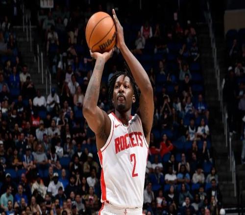 場上表現(xiàn)實(shí)在是太差了，但火箭終于減少了鋒線新援的出場時(shí)間