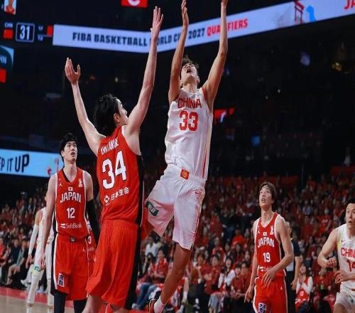 打出高水平！中國(guó)男籃在凝聚力和戰(zhàn)術(shù)調(diào)整上的雙重勝利