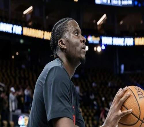 4+6+4蓋帽，火箭32歲中鋒給申京打樣鋒線輪著傷史密斯7中6離場