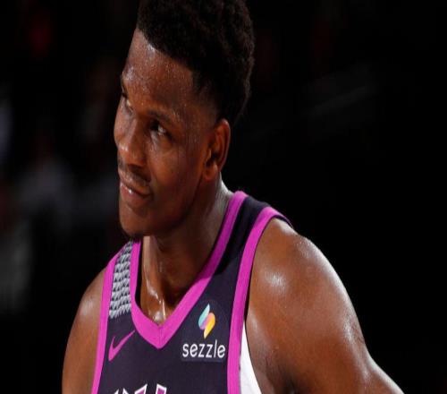 NBA官宣兩張罰單：華子貝恩用力把球扔向觀眾席各罰25000美元