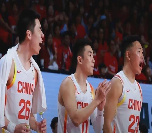 真相大白！中國男籃15分逆轉(zhuǎn)日本隊原因曝光歸化+裁判黑哨也不行
