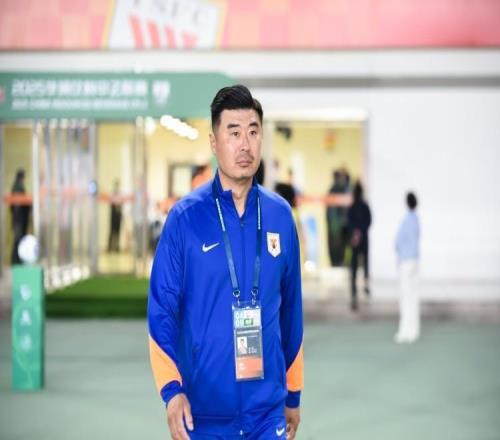 29潰敗申花！名記熱議泰山：遇大麻煩+心氣沒了，管理層臉都不要