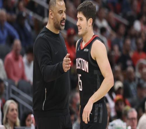 逆轉(zhuǎn)魔術(shù)發(fā)布會(huì)！烏度卡爆贊杜蘭特和謝潑德發(fā)揮，史密斯傷勢(shì)無(wú)礙