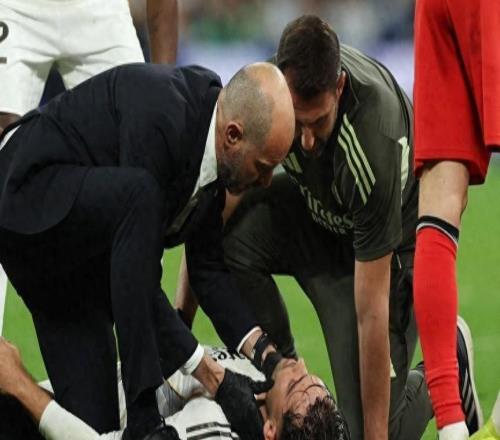 慘烈！皇馬后防大將重傷離場，伯納烏揪心一幕