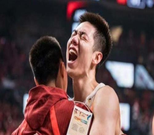 中國(guó)男籃為何能夠在日本客場(chǎng)完成大逆轉(zhuǎn)一人的作用似乎被忽略！