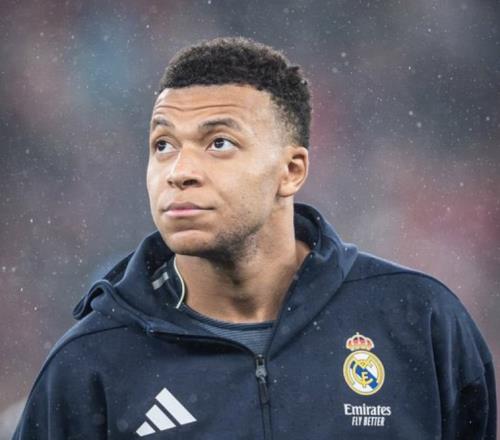 38球5助攻！曝姆巴佩已帶傷出戰(zhàn)3個月，拒絕手術(shù)備戰(zhàn)世界杯爭金球