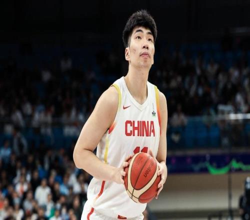 舟車勞頓后狀態(tài)很不理想，中國隊(duì)根本不應(yīng)該把他從大老遠(yuǎn)召回來