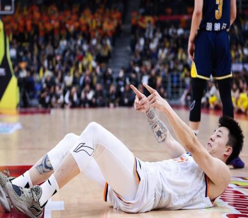 添新傷！得0分被渡邊射爆張鎮(zhèn)麟能像趙繼偉一樣證明自己嗎